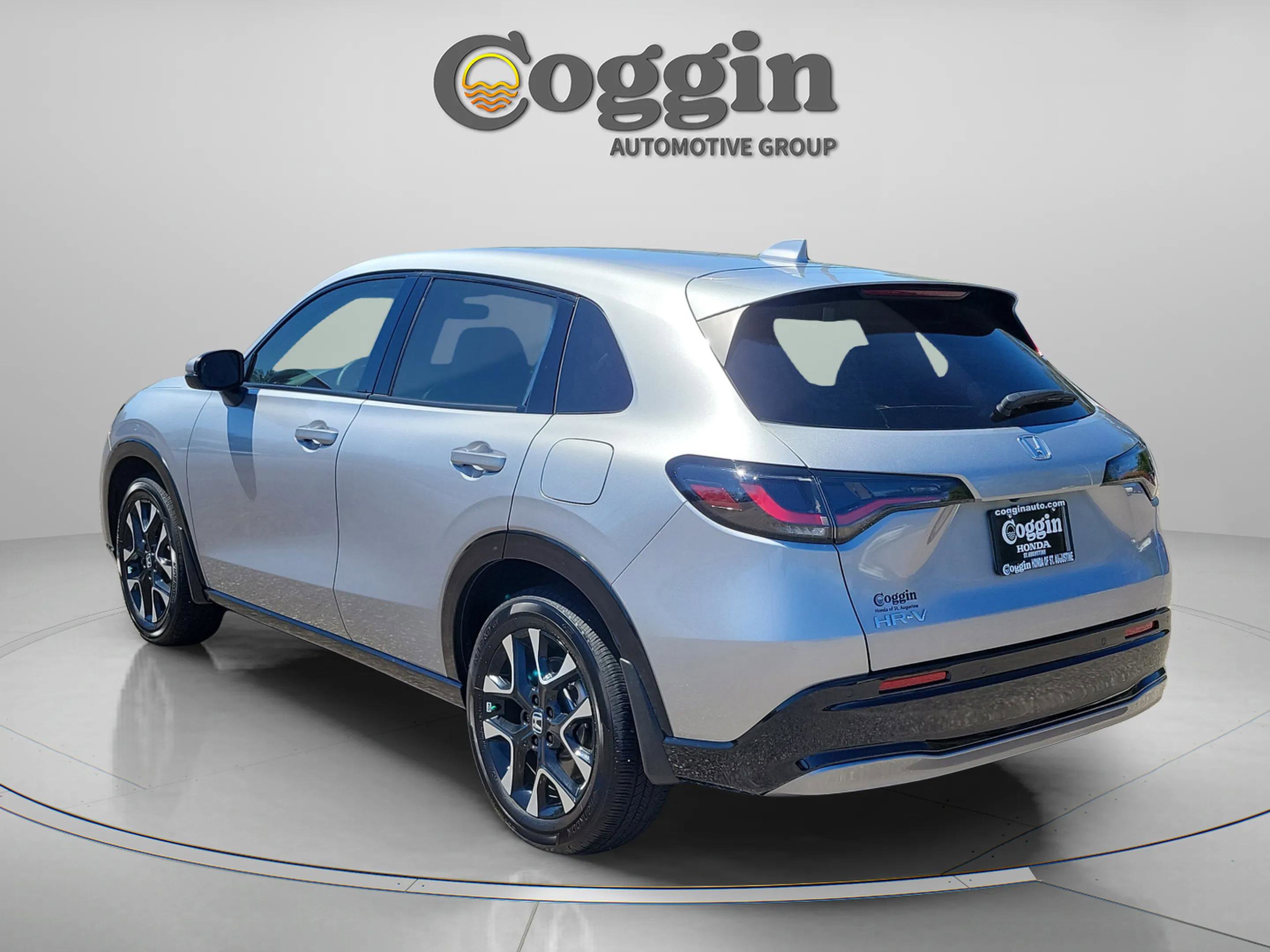 Used 2026 Honda HR-V EX-L image 3