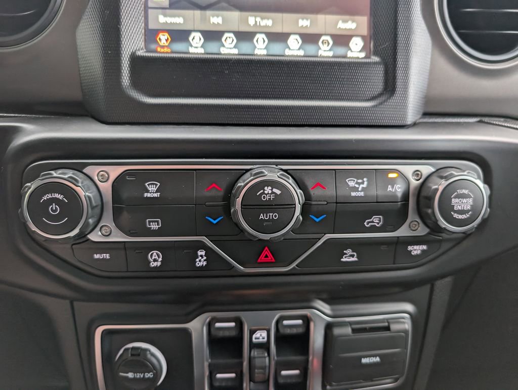 Used 2022 Jeep Wrangler Unlimited Willys image 28