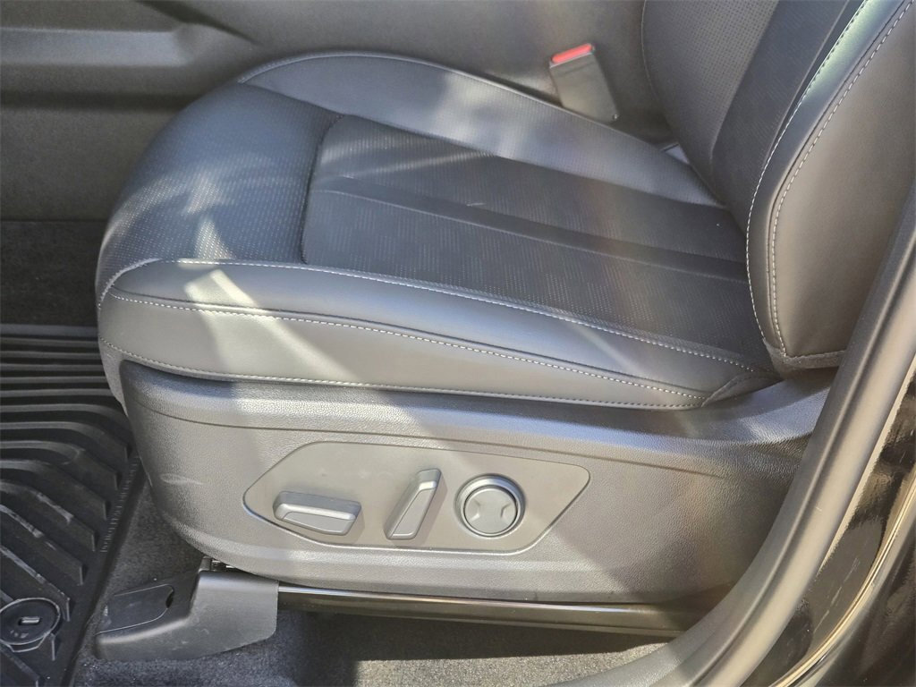 New 2026 Kia Sorento S w/ S Panoramic Sunroof Package image 10