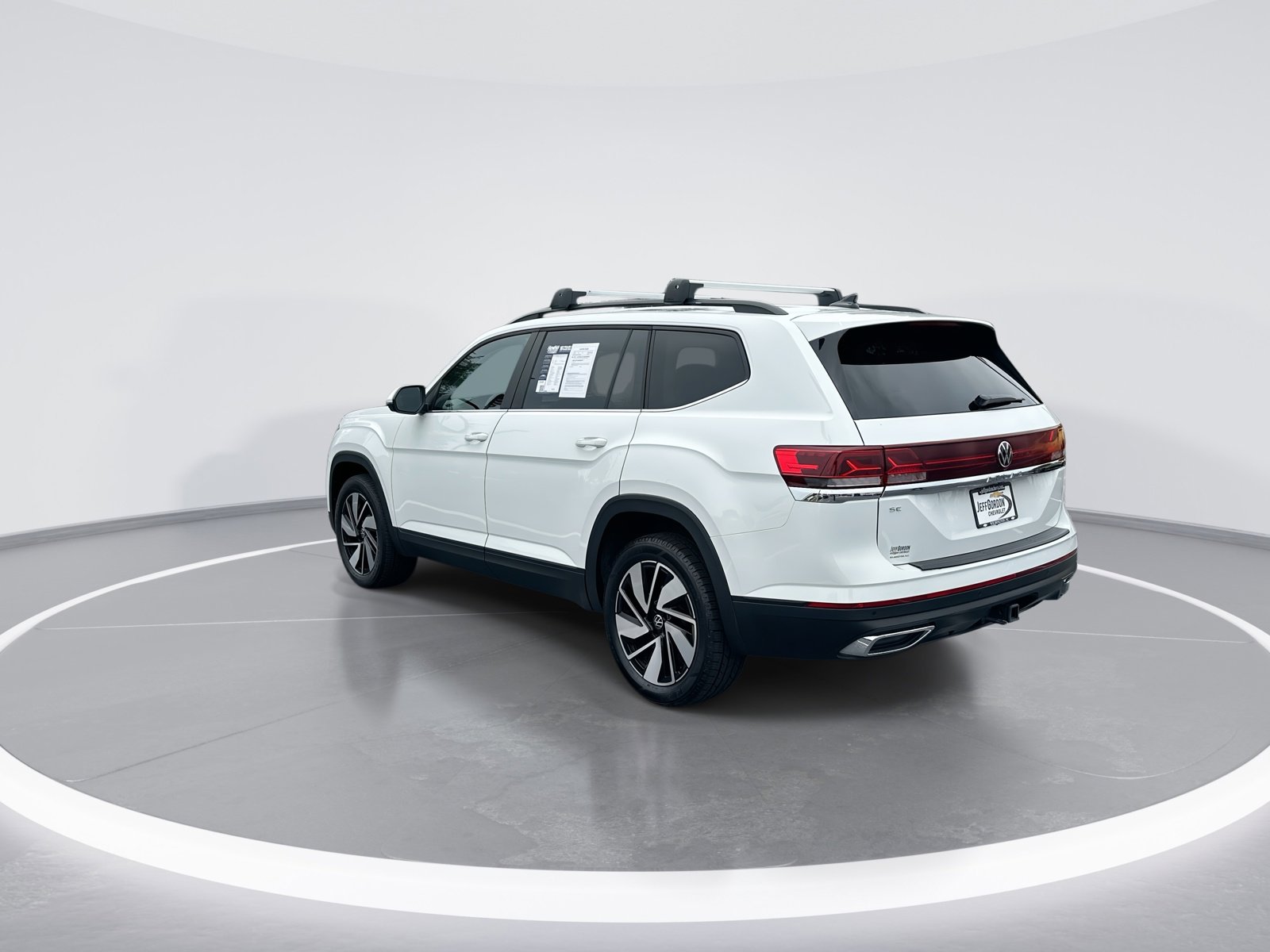 Used 2024 Volkswagen Atlas SE FWD image 7