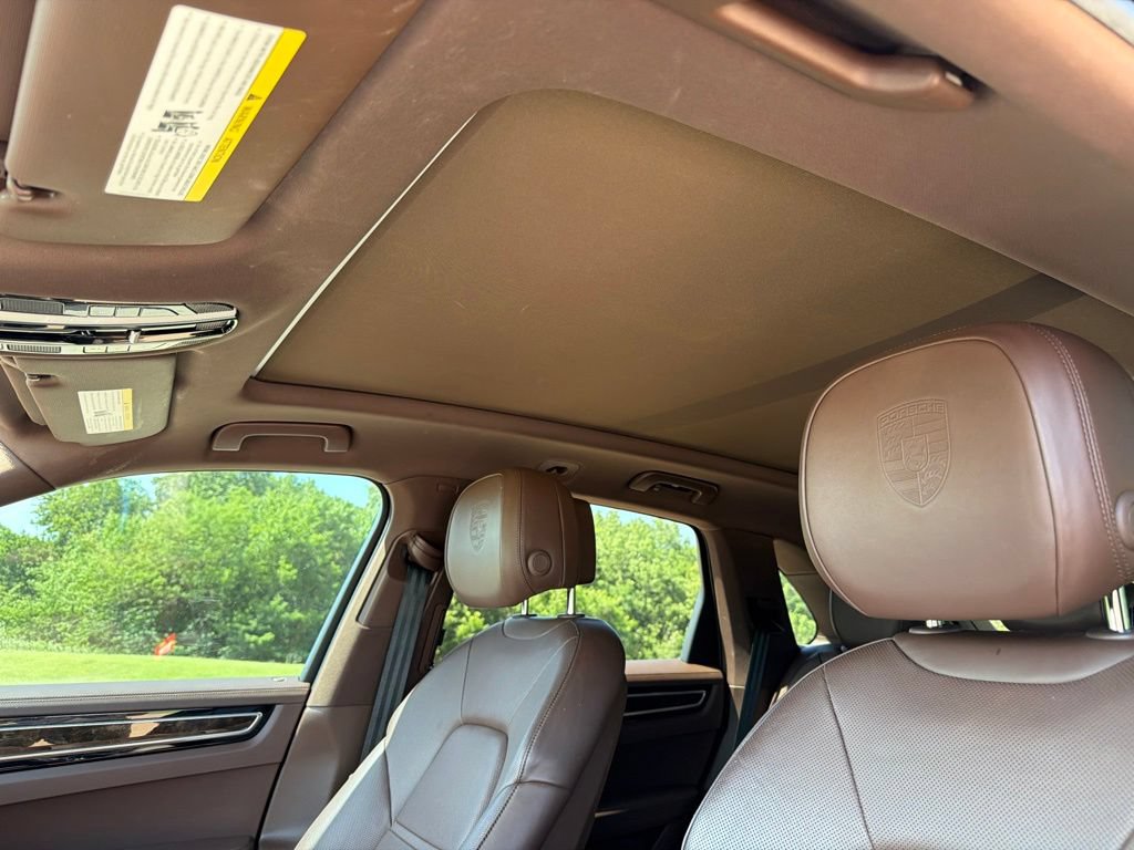 Used 2020 Porsche Cayenne S AWD/4WD image 15