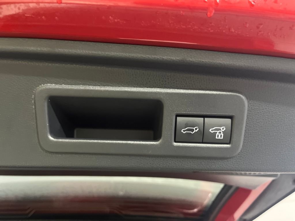 Used 2025 Toyota 4Runner Limited image 13