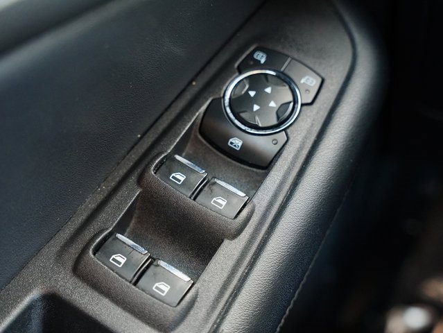 Used 2023 Ford Edge SEL image 26