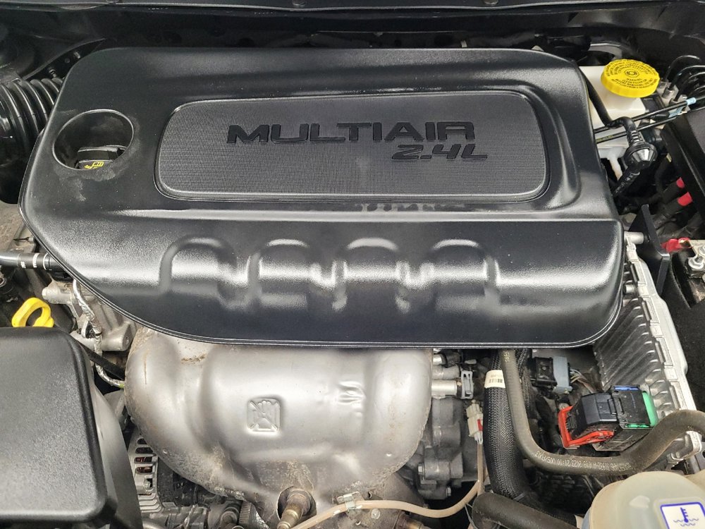 Used 2023 Jeep Cherokee Altitude Lux image 30