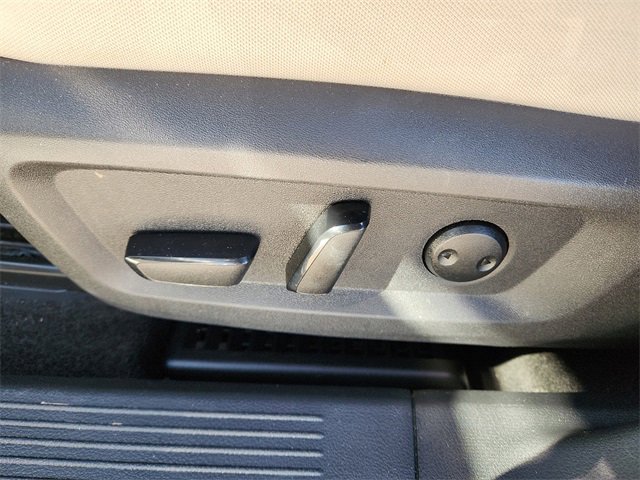 Used 2023 Nissan Rogue SV image 12