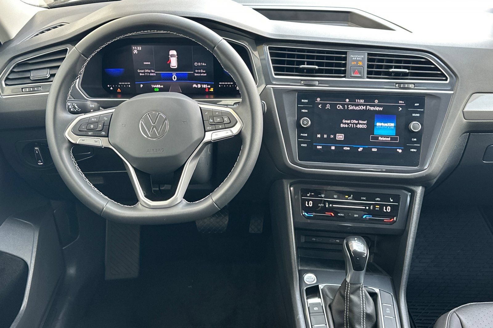 Used 2023 Volkswagen Tiguan SE FWD image 15