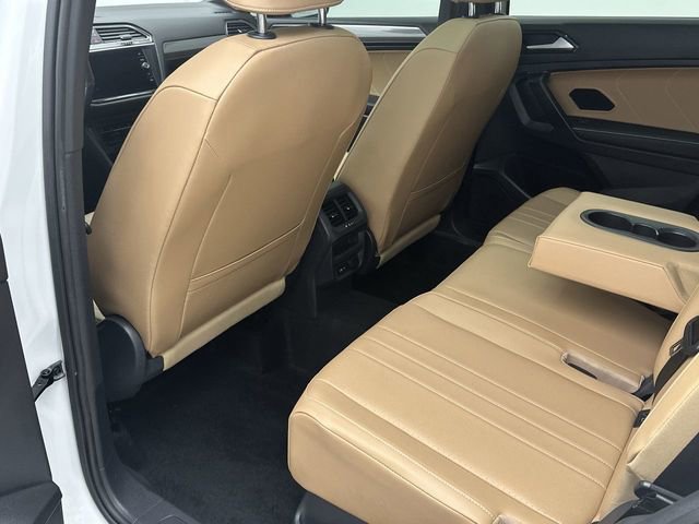Used 2022 Volkswagen Tiguan SE R-Line image 23