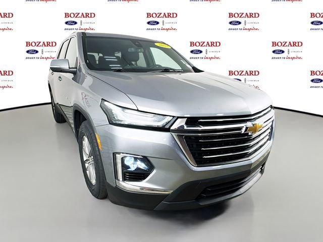 Used 2023 Chevrolet Traverse LT