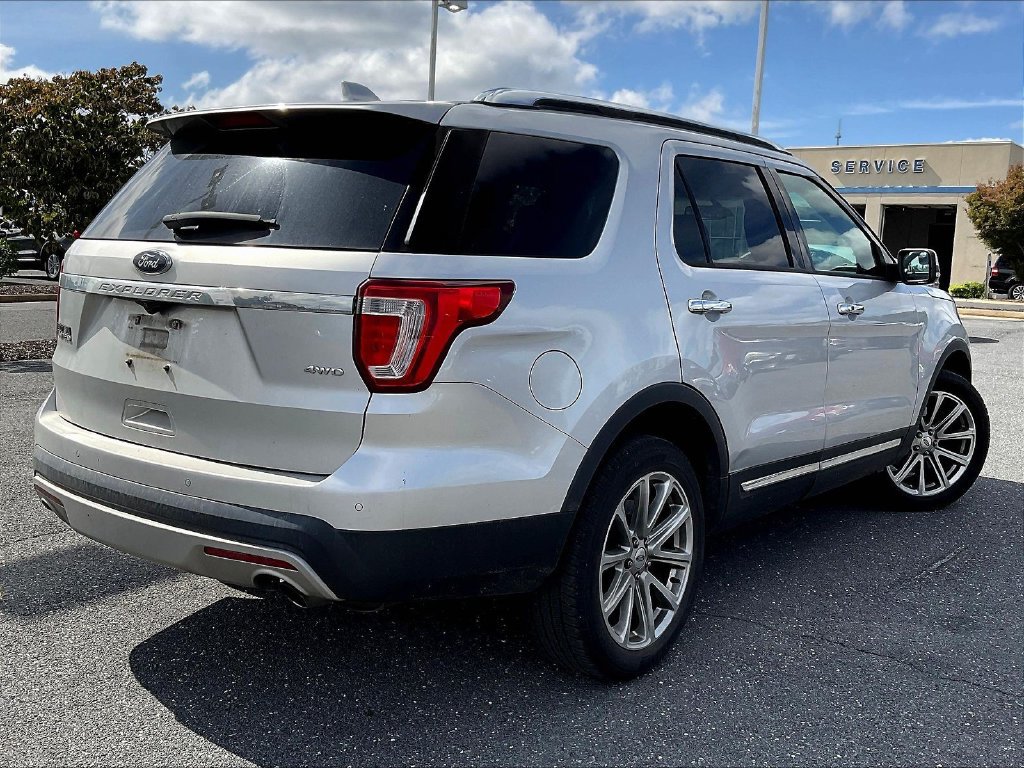 Used 2016 Ford Explorer Limited AWD/4WD image 4