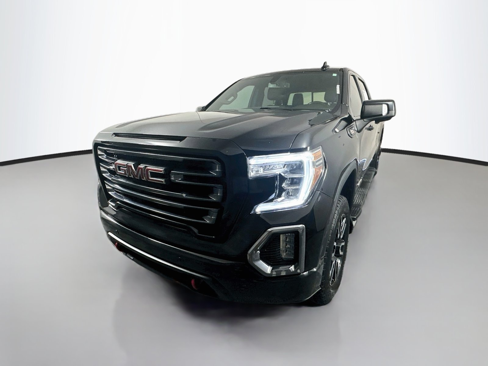Used 2021 GMC Sierra 1500 AT4 w/ AT4 Preferred Package AWD/4WD image 3