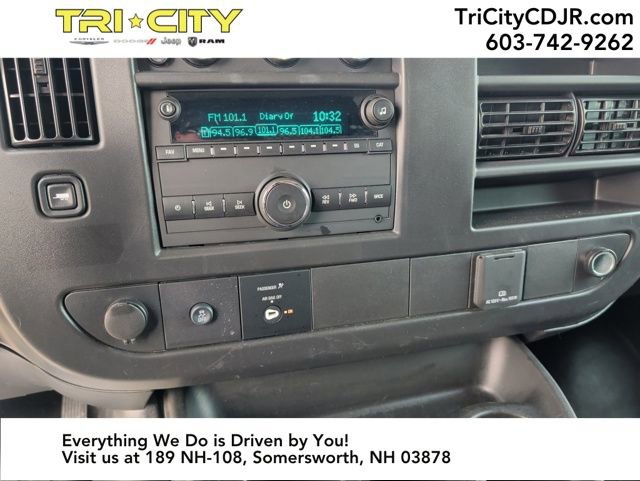 Used 2024 GMC Savana 2500 w/ Driver Convenience Package image 22