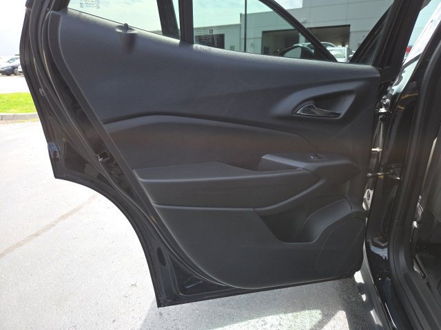 Used 2024 Chevrolet Trax ACTIV w/ Sunroof Package FWD image 14