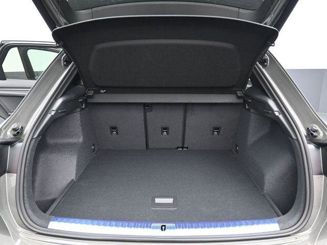 New 2025 Audi Q3 2.0T Premium image 12