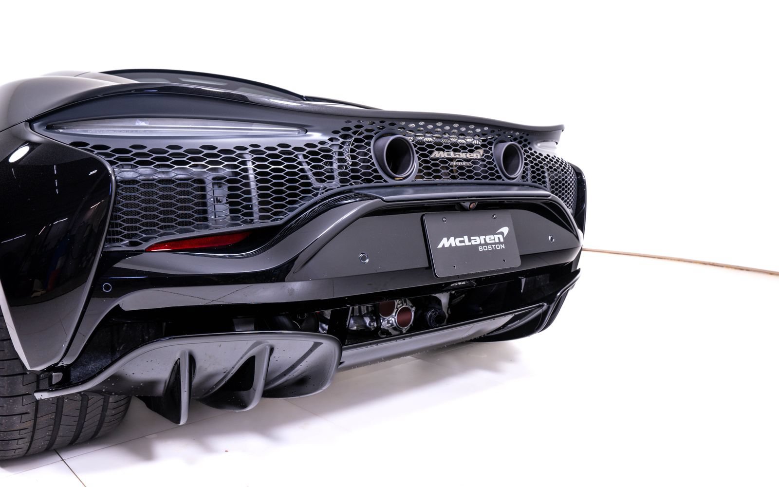 New 2026 McLaren Artura RWD image 11