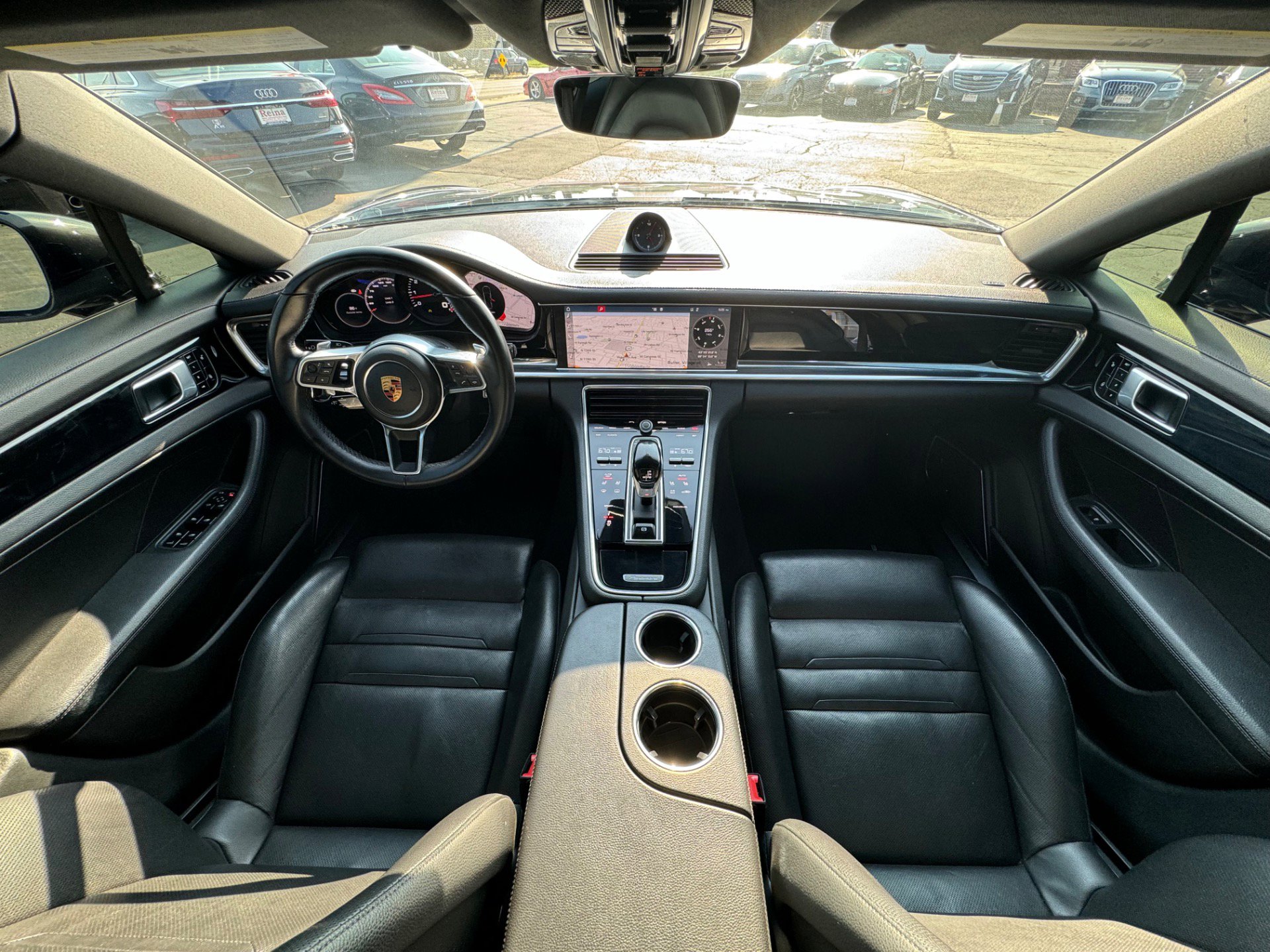 Used 2018 Porsche Panamera 4 image 17