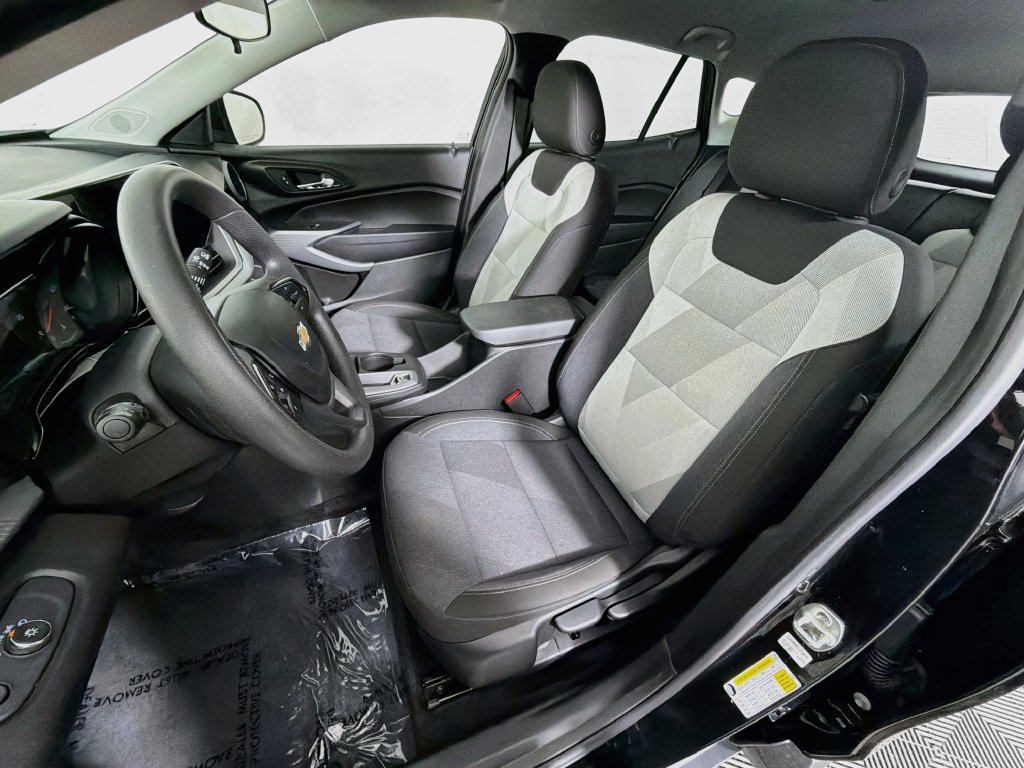 Used 2024 Chevrolet Trax LS FWD image 19
