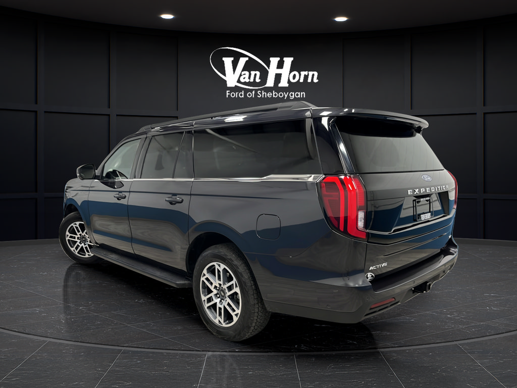 Used 2025 Ford Expedition Max Active AWD/4WD image 5
