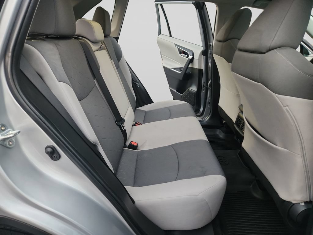 Used 2022 Toyota RAV4 XLE w/ Convenience Package AWD/4WD image 18