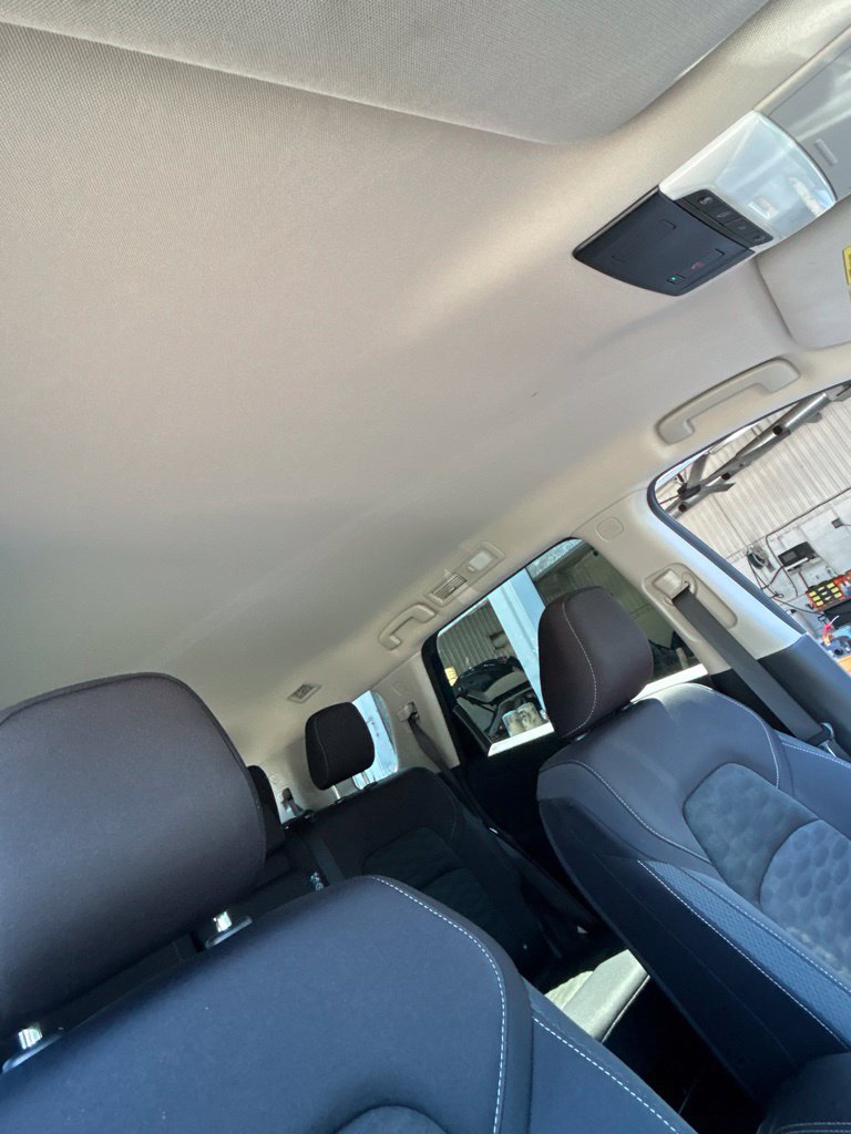 Used 2025 Nissan Pathfinder SV FWD image 16
