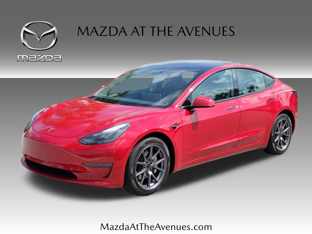 Used 2023 Tesla Model 3 Standard Range image 1