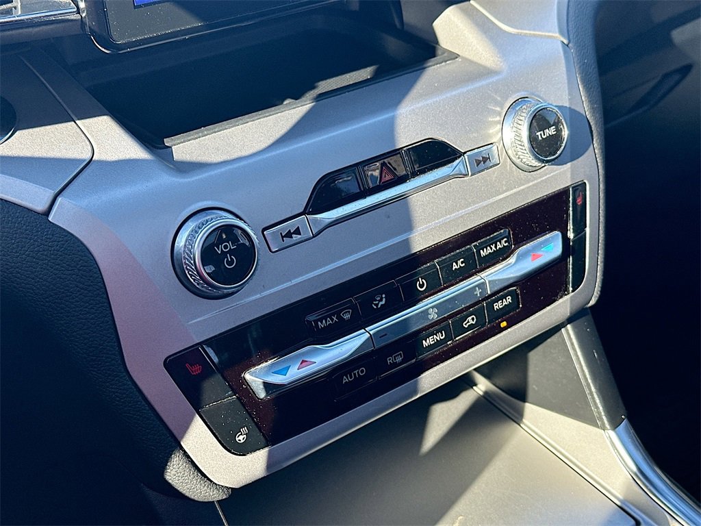 Certified 2023 Ford Explorer XLT w/ Equipment Group 202A image 14