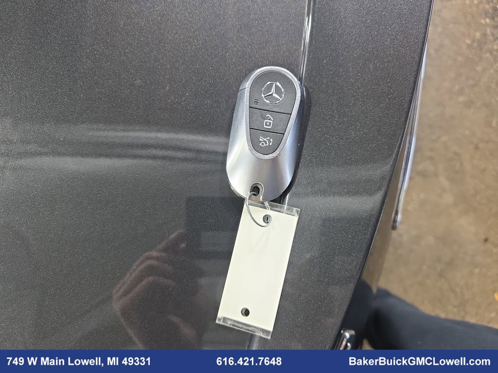 Used 2022 Mercedes-Benz C 300 4MATIC Sedan image 32