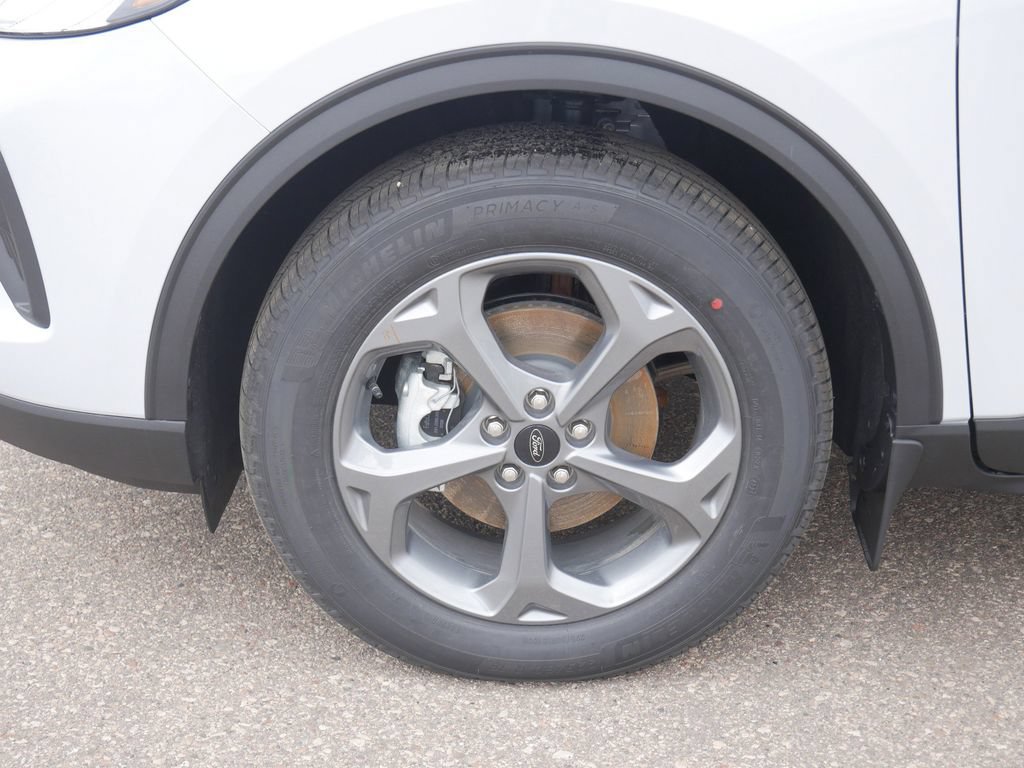 New 2026 Ford Escape ST-Line w/ Tech Pack #1 AWD/4WD image 8