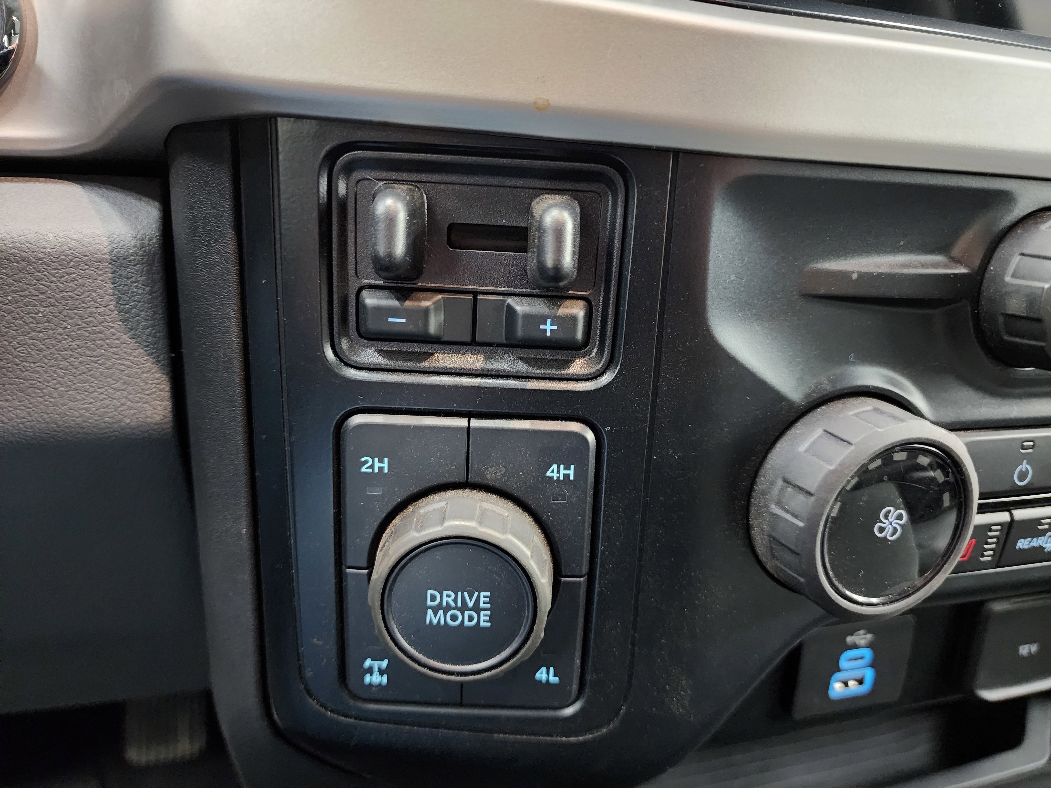 Used 2023 Ford F250 XLT w/ XLT Premium Package image 66