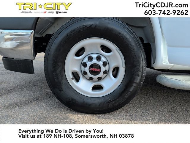 Used 2024 GMC Savana 2500 w/ Driver Convenience Package image 30