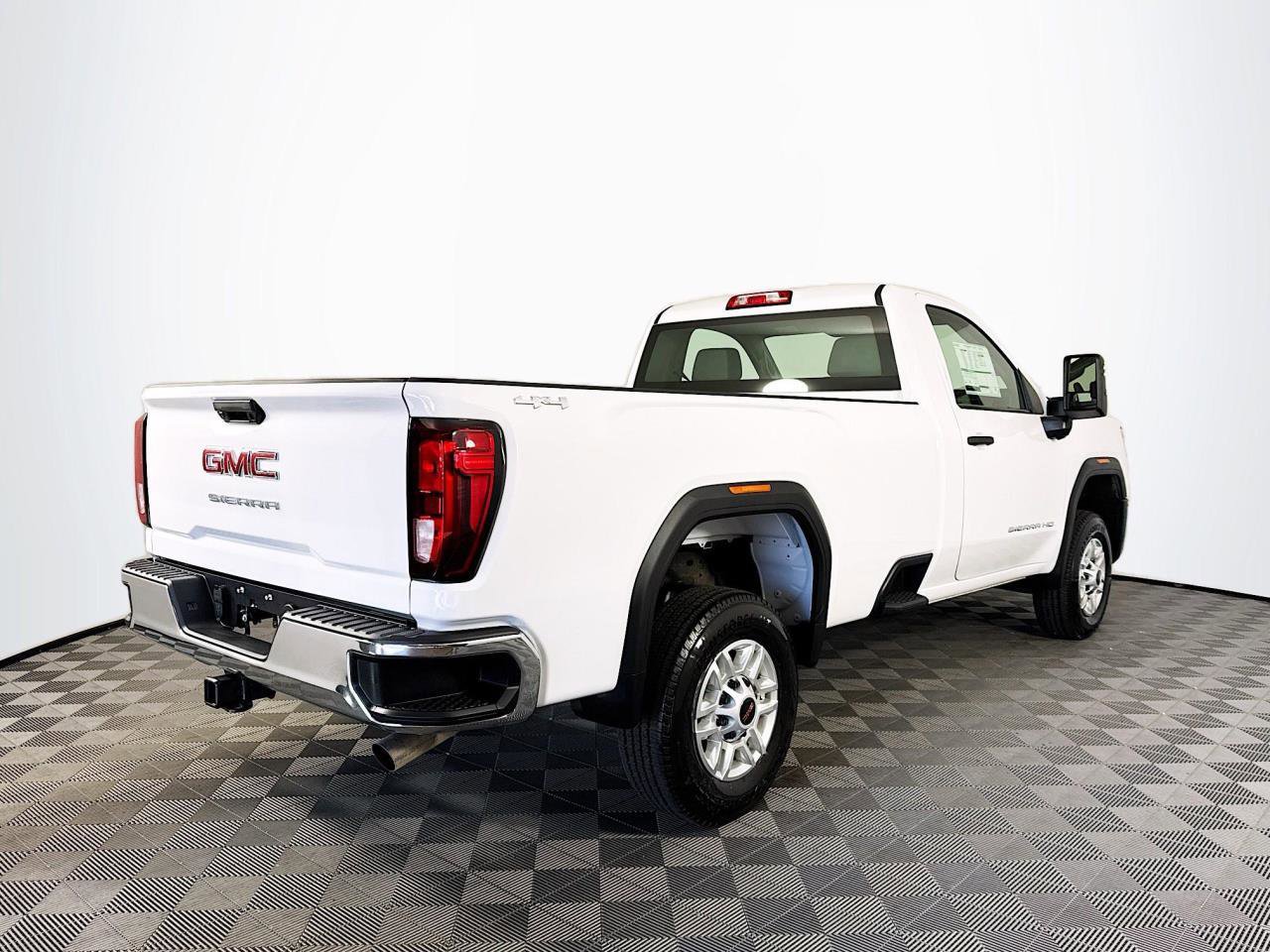 Certified 2025 GMC Sierra 2500 Pro image 7