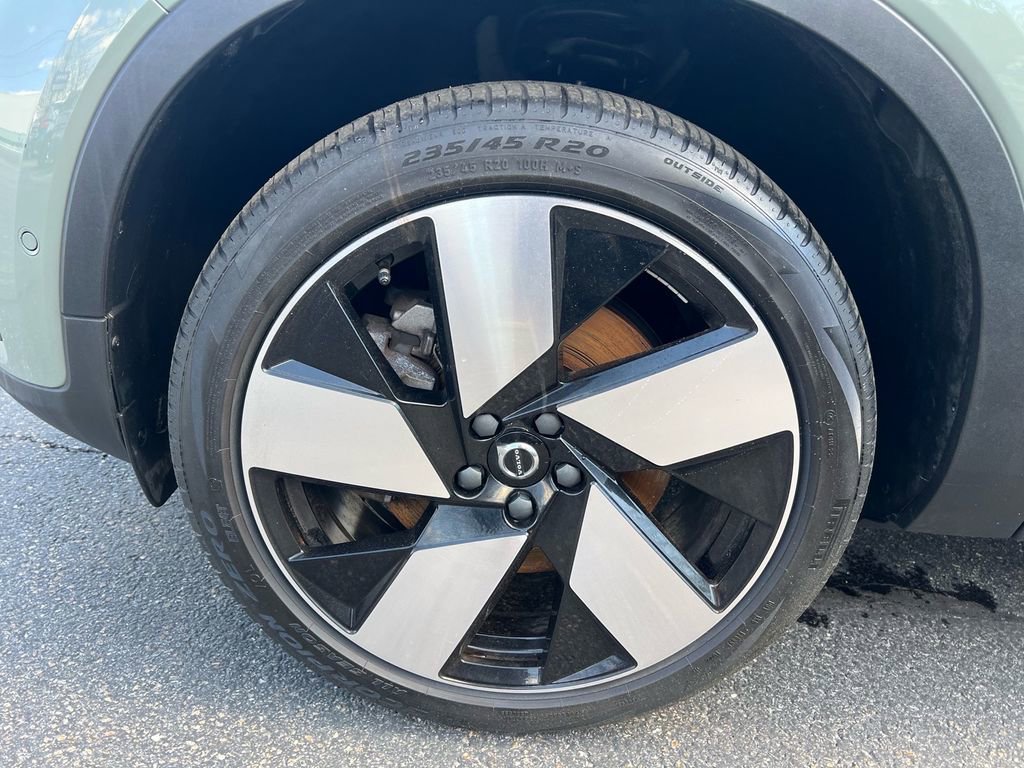 Certified 2023 Volvo C40 P8 Recharge Ultimate AWD/4WD image 9