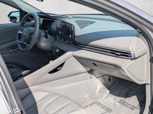 Certified 2025 Hyundai Elantra Sport FWD image 20