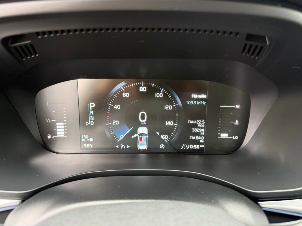 Used 2019 Volvo XC60 T5 Momentum image 26