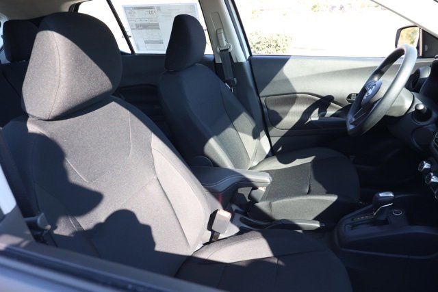 New 2025 Nissan Kicks Play S image 21