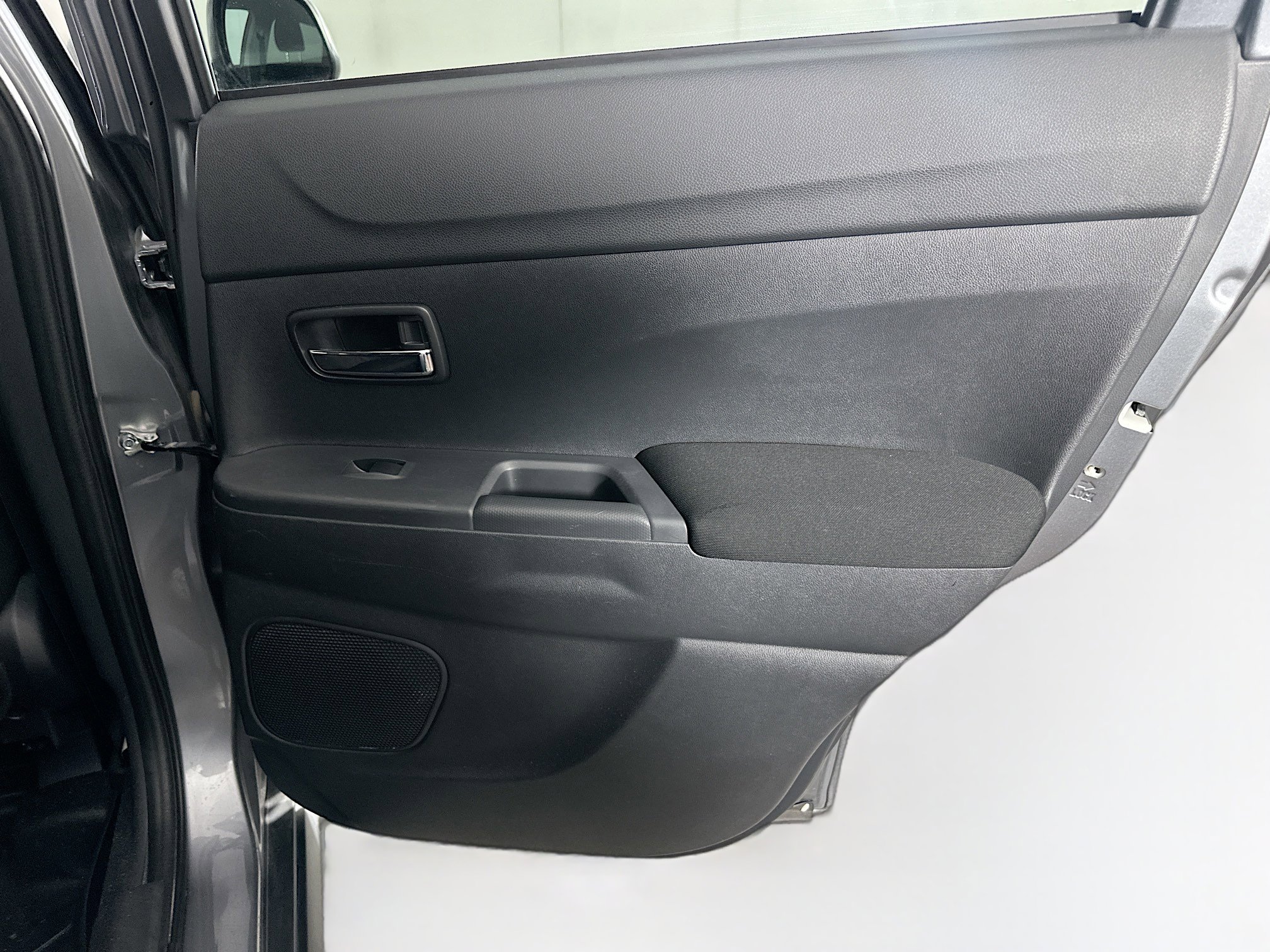 Used 2021 Mitsubishi Outlander Sport ES FWD image 27