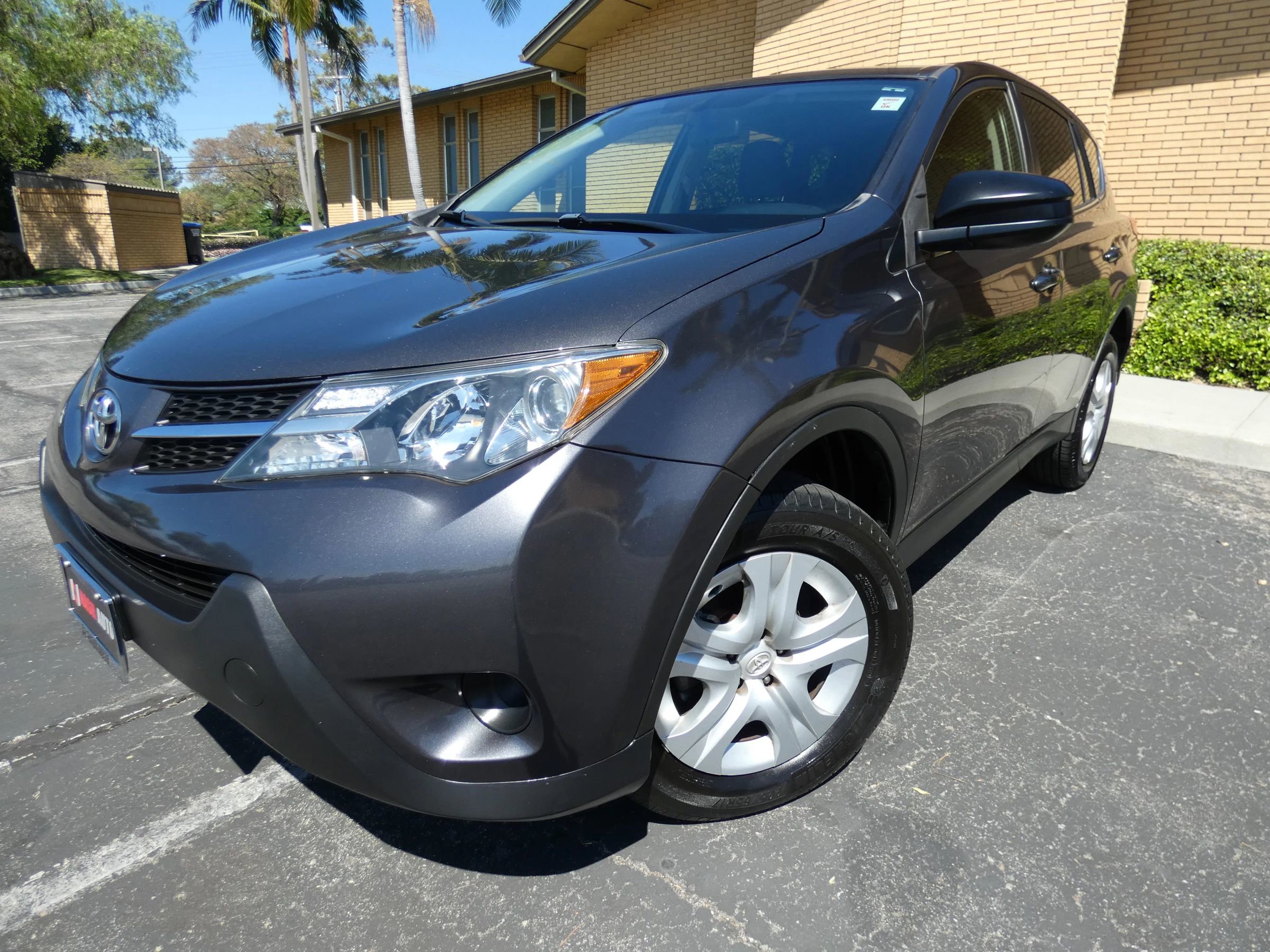 Used 2015 Toyota RAV4 LE image 15