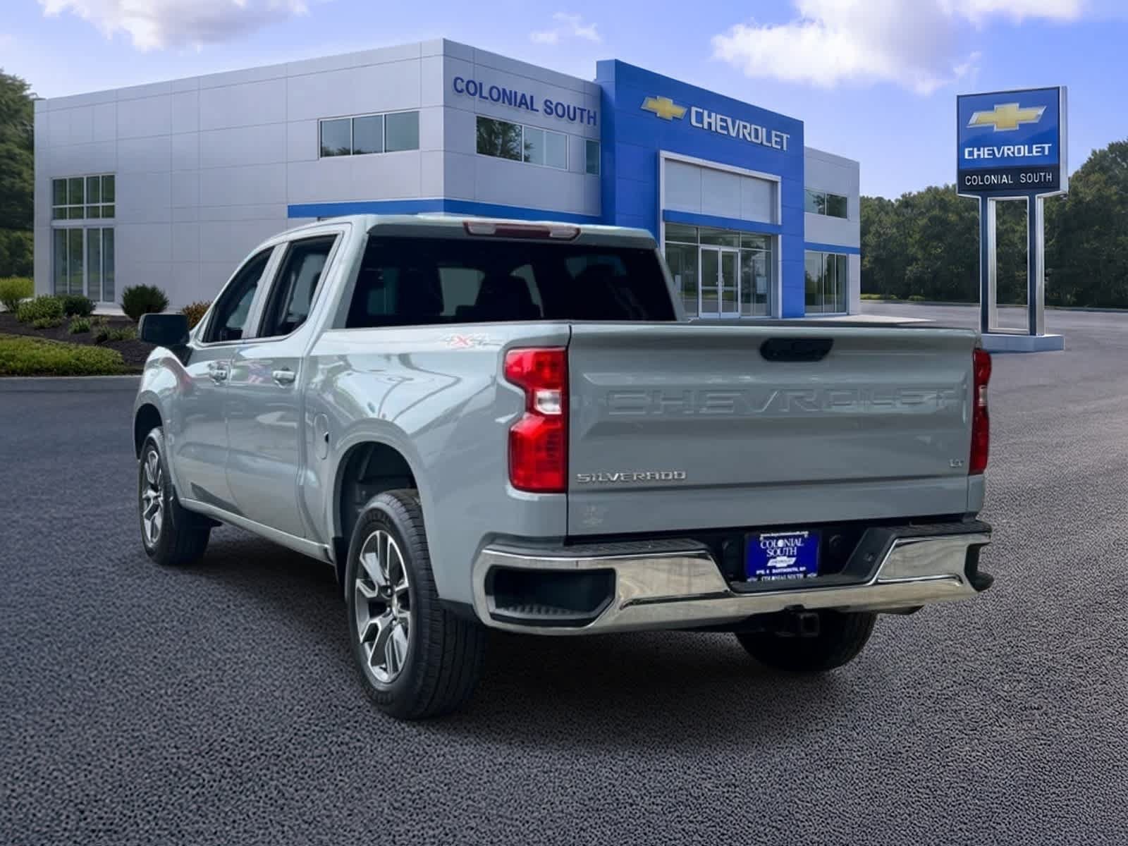 Certified 2024 Chevrolet Silverado 1500 LT AWD/4WD image 4