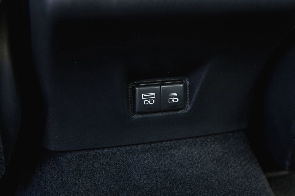 Used 2026 Toyota Camry SE w/ Convenience Package FWD image 29