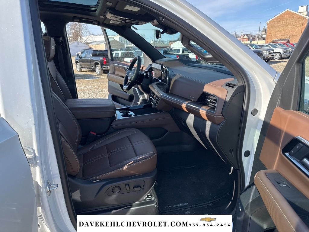 Used 2025 Chevrolet Tahoe High Country w/ Sun And Tow Package image 25