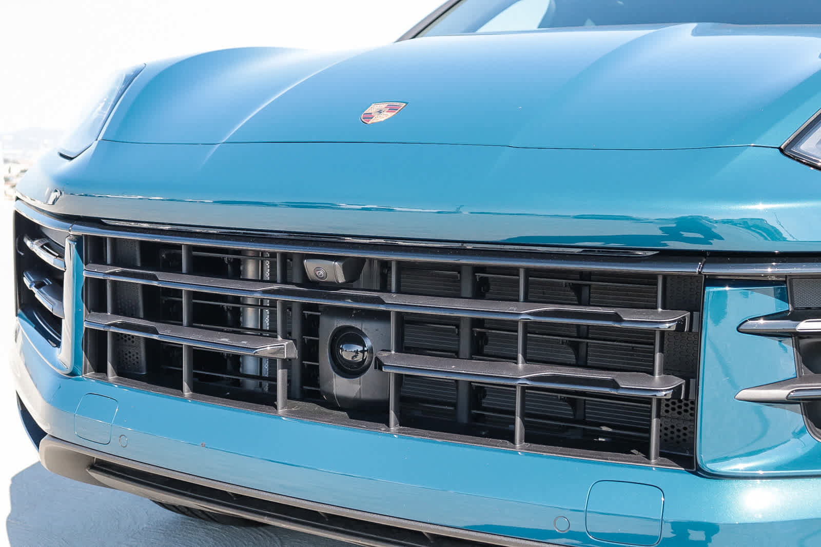 Used 2025 Porsche Cayenne Coupe image 5