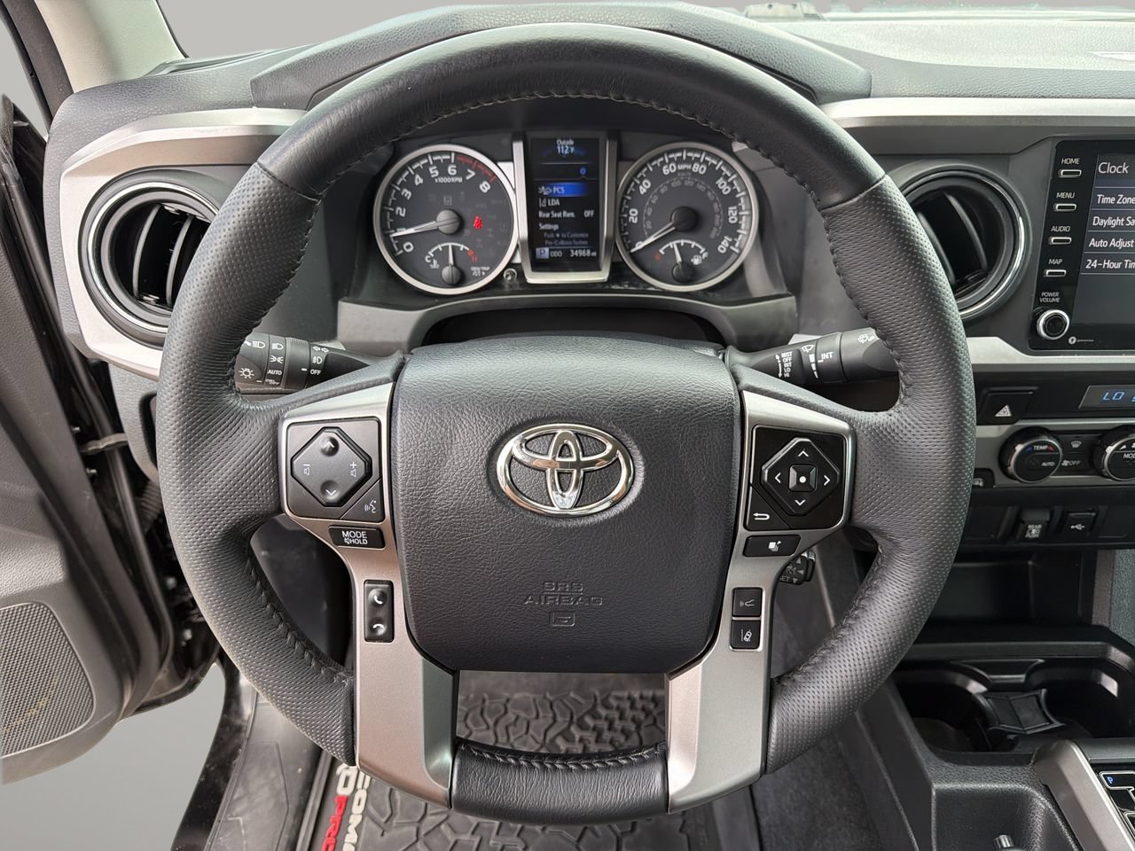 Used 2023 Toyota Tacoma SR5 w/ Technology Package AWD/4WD image 27