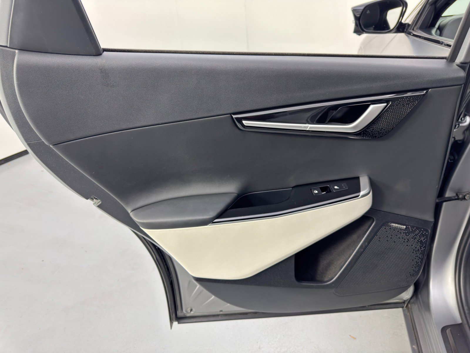 Used 2023 Kia EV6 GT-Line w/ GT-Line White Seat Package image 46