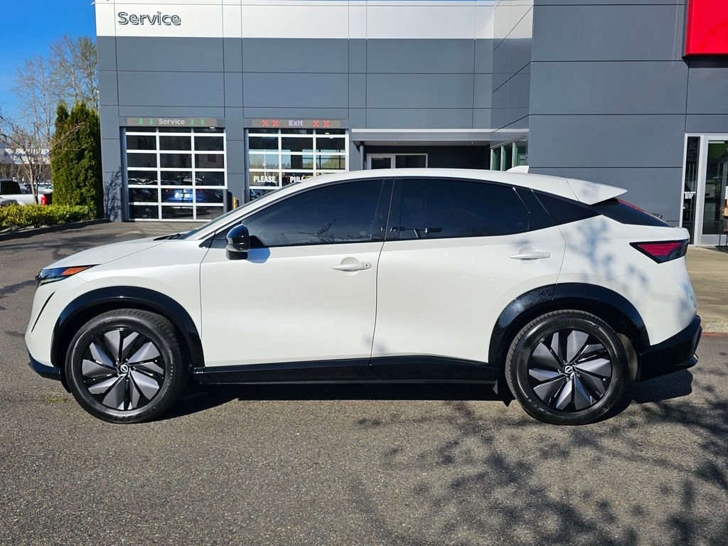 Used 2024 Nissan Ariya AWD image 8