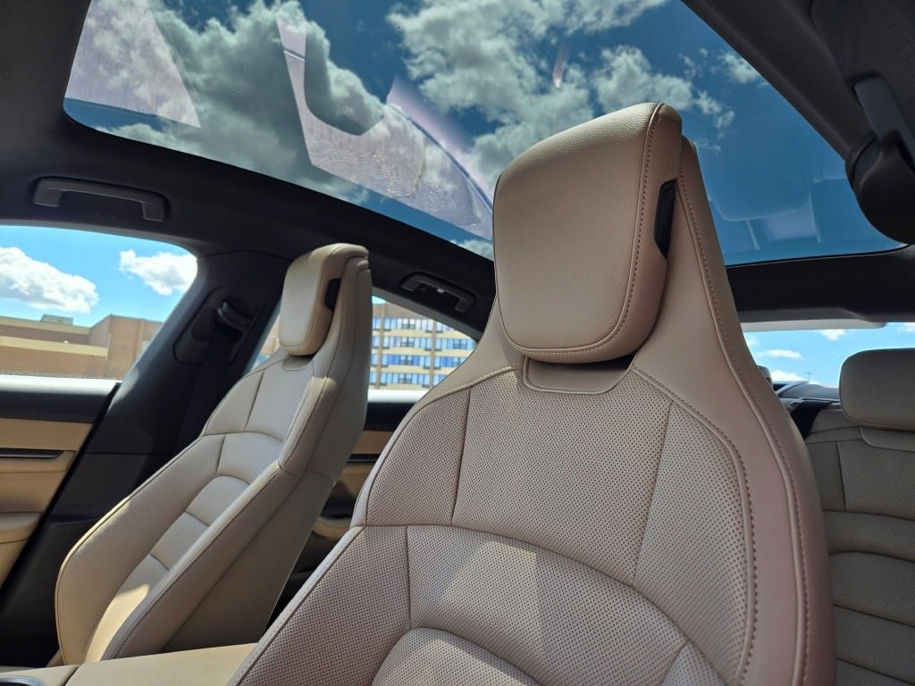 Certified 2025 Porsche Taycan image 5