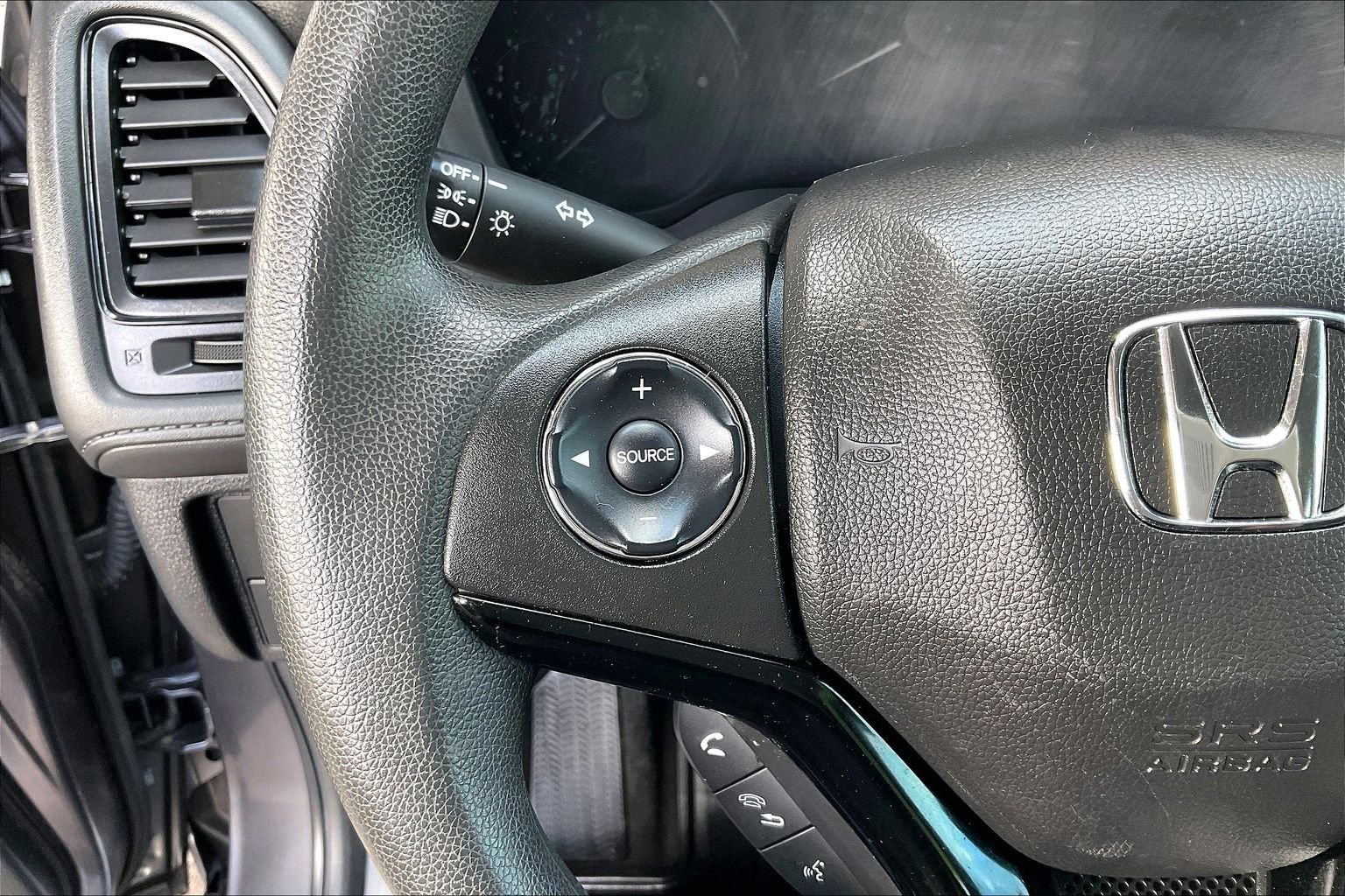 Used 2019 Honda HR-V LX image 10