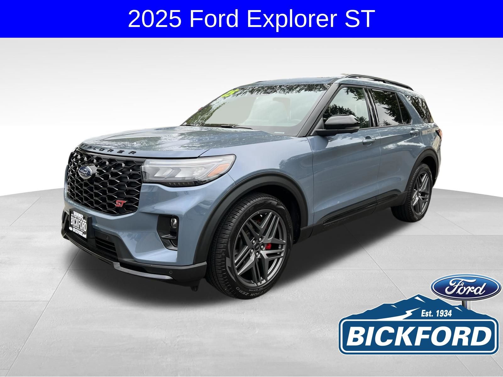 Used 2025 Ford Explorer ST AWD/4WD image 1