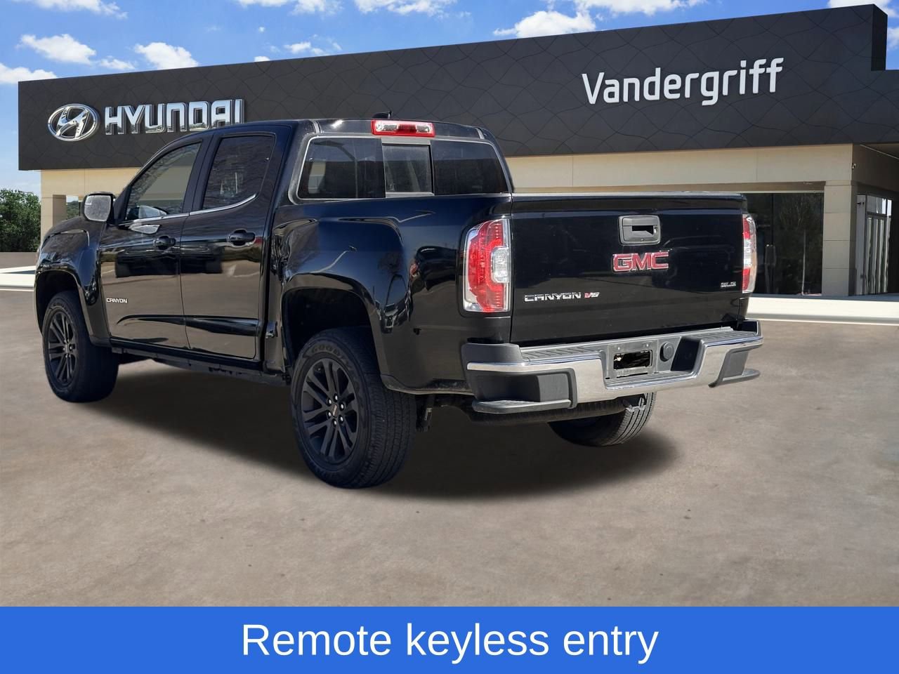 Used 2019 GMC Canyon SLE w/ Elevation Edition image 8