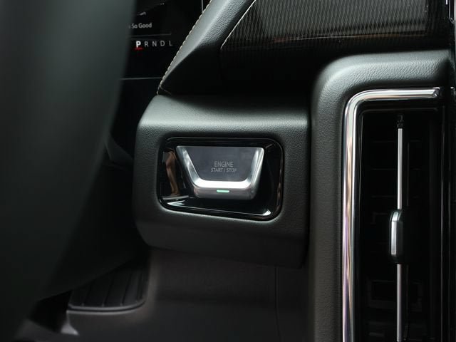New 2026 GMC Yukon XL Elevation w/ Elevation Premium Package AWD/4WD image 39