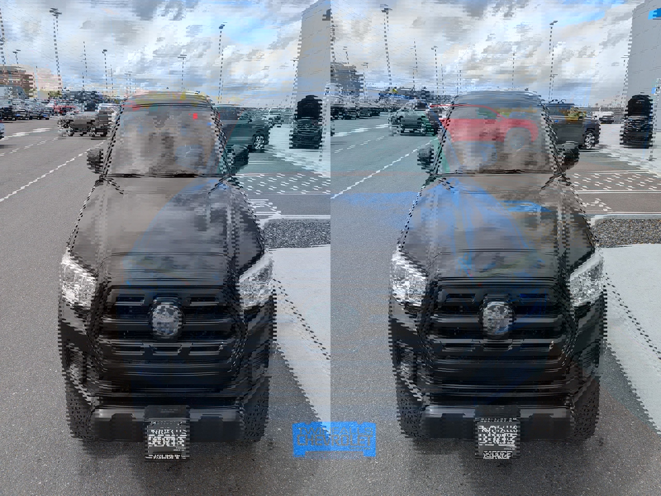 Used 2018 Toyota Tacoma SR image 6