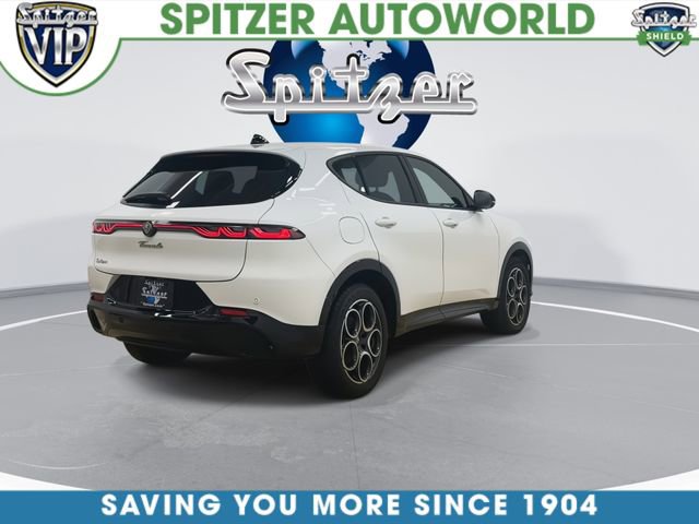 Used 2025 Alfa Romeo Tonale AWD/4WD image 9